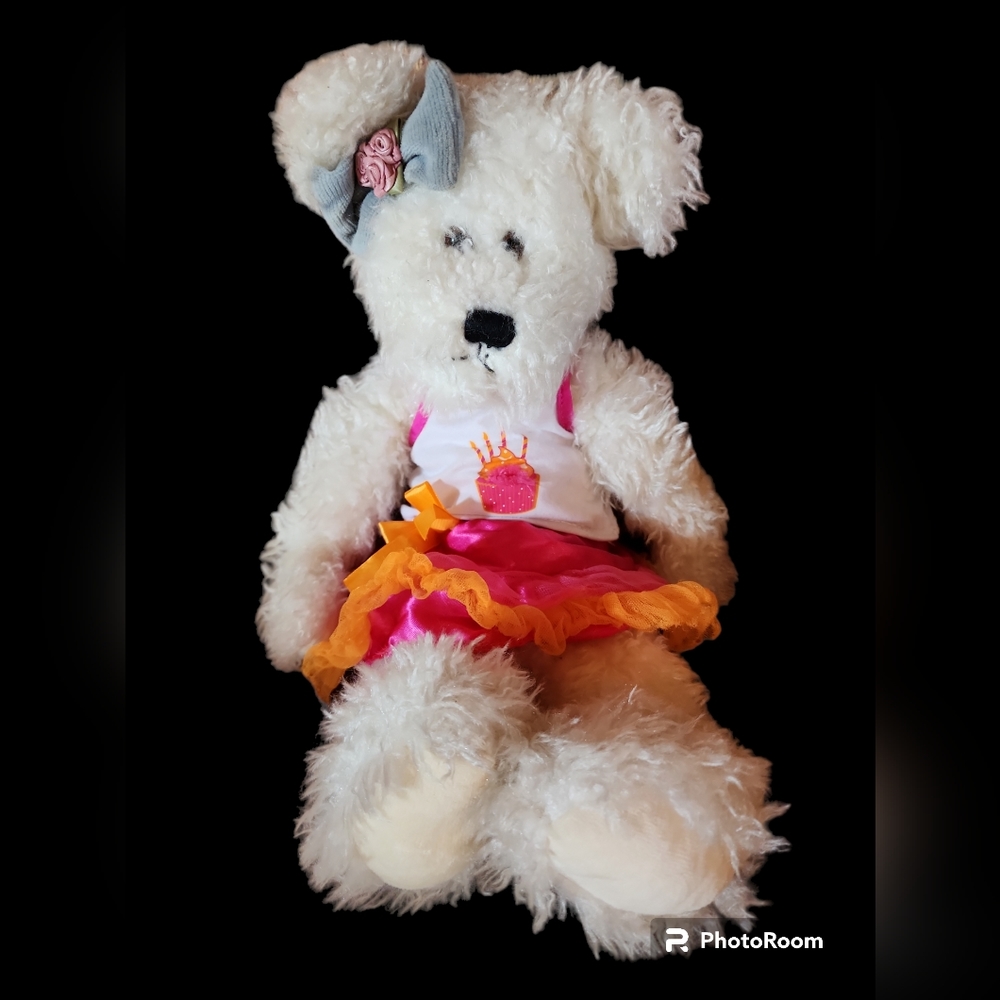 Boyds Collection archive series #1364 1990-1999 birthday outfit